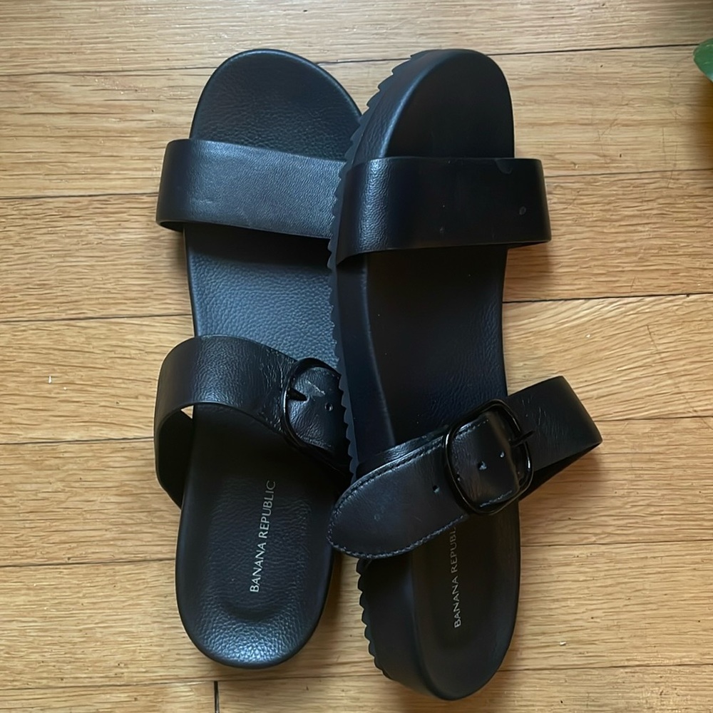 Banana republic slides